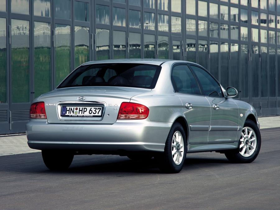  Hyundai Sonata 2001 года  (фото 16 из 16)